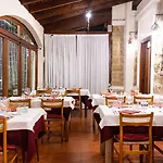 酒店 伊尔卡米奈托餐厅酒店 2*