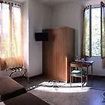 伊尔卡米奈托餐厅酒店 迪亚诺马里纳