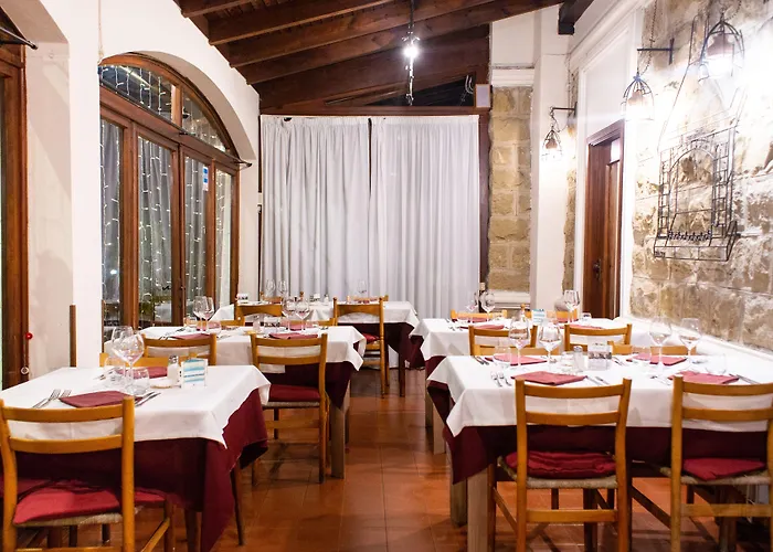 Hotel Ristorante Il Caminetto 2*